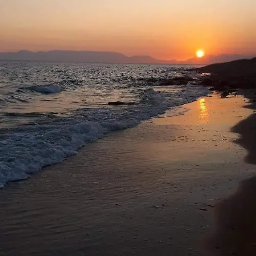 Island House In - Marathias דירה *