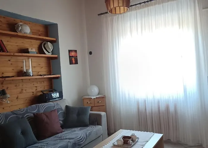 Island House In - Marathias * Elíka