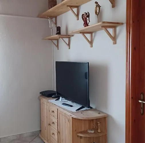 Island House In - Marathias דירה *